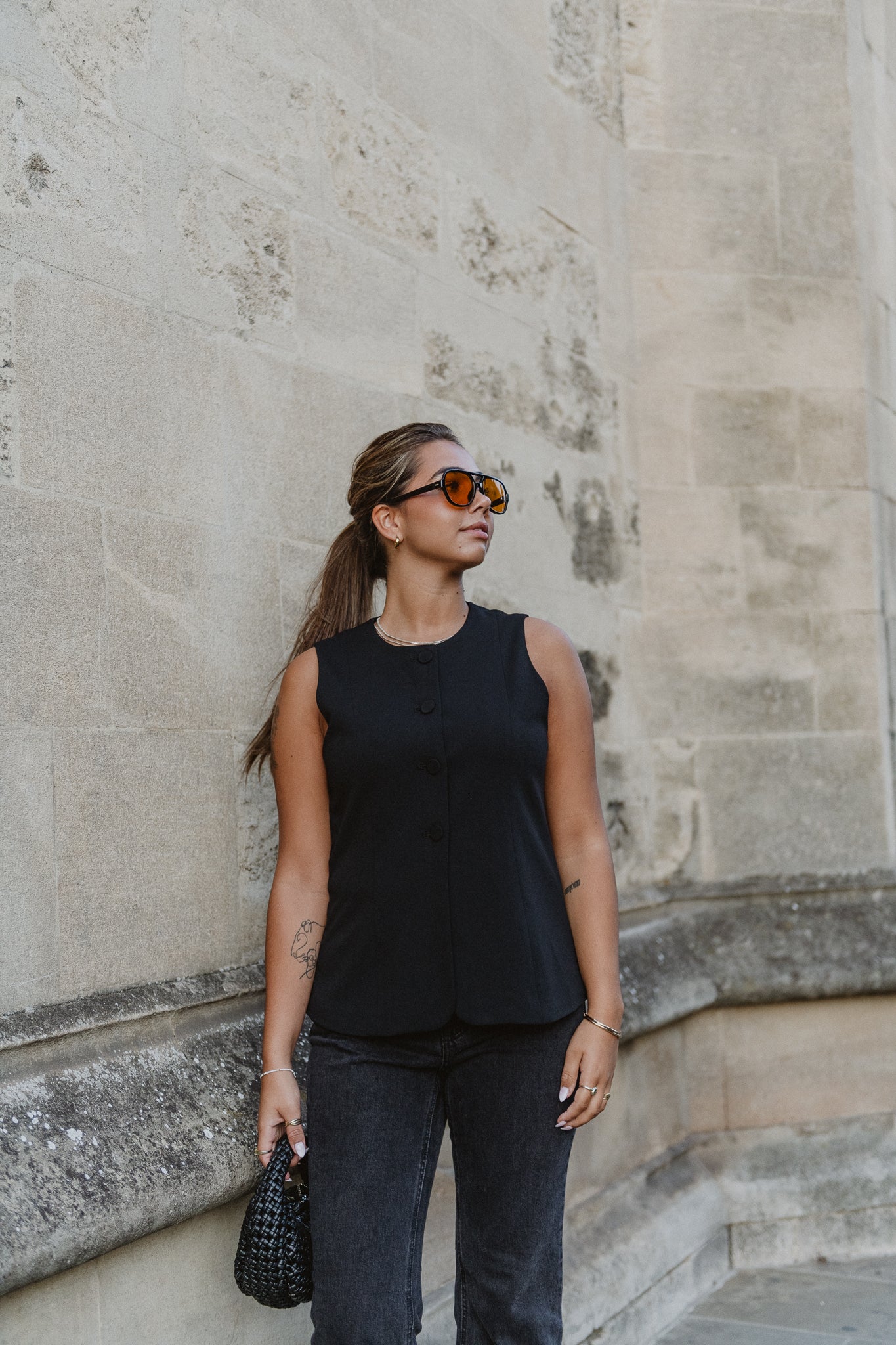 VMBERLIN Top - Black